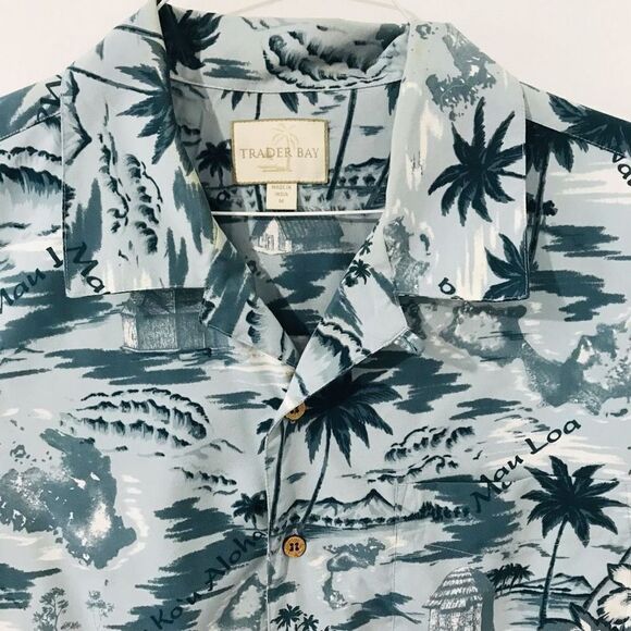 Trader bay short sleeve shirt size M￼.    A348 - Picture 2 of 5